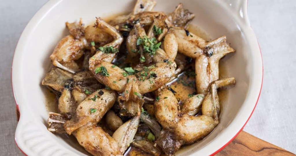 Pan-fried French frog legs with garlic butter